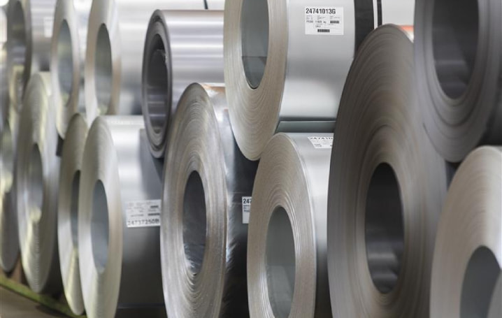 Bobinas de aço empilhadas