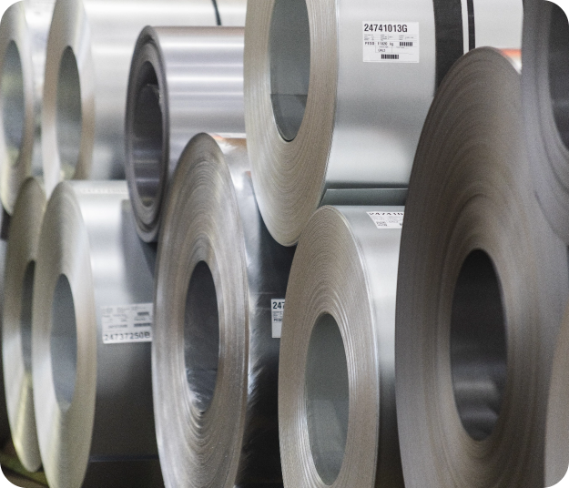 Bobinas de aço empilhadas